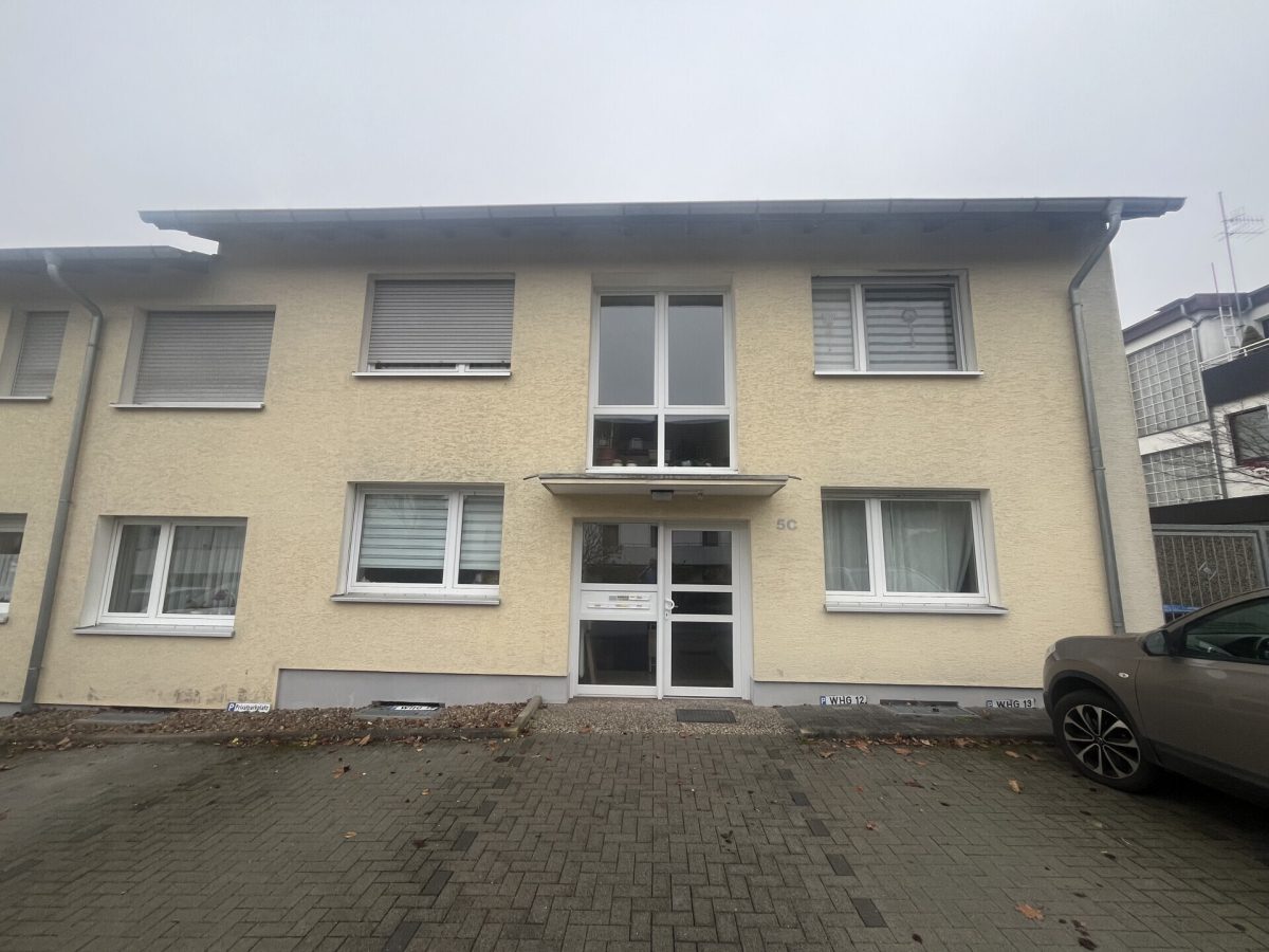 Außenansicht Immobilienangebot - Horn-Bad Meinberg - Alle - Ruhig gelegene, renovierte Eigentumswohnung
