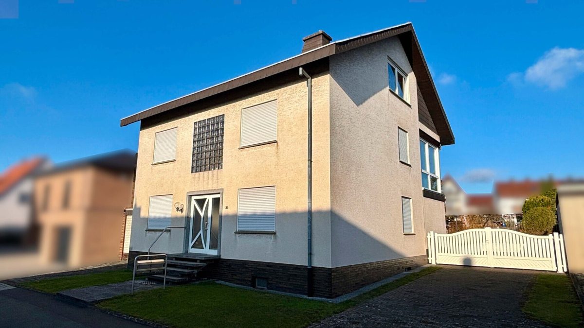 Außenbild Immobilienangebot - Warburg - Alle - Einfamilienhaus mit viel Platz & großem Garten in beliebter Lage