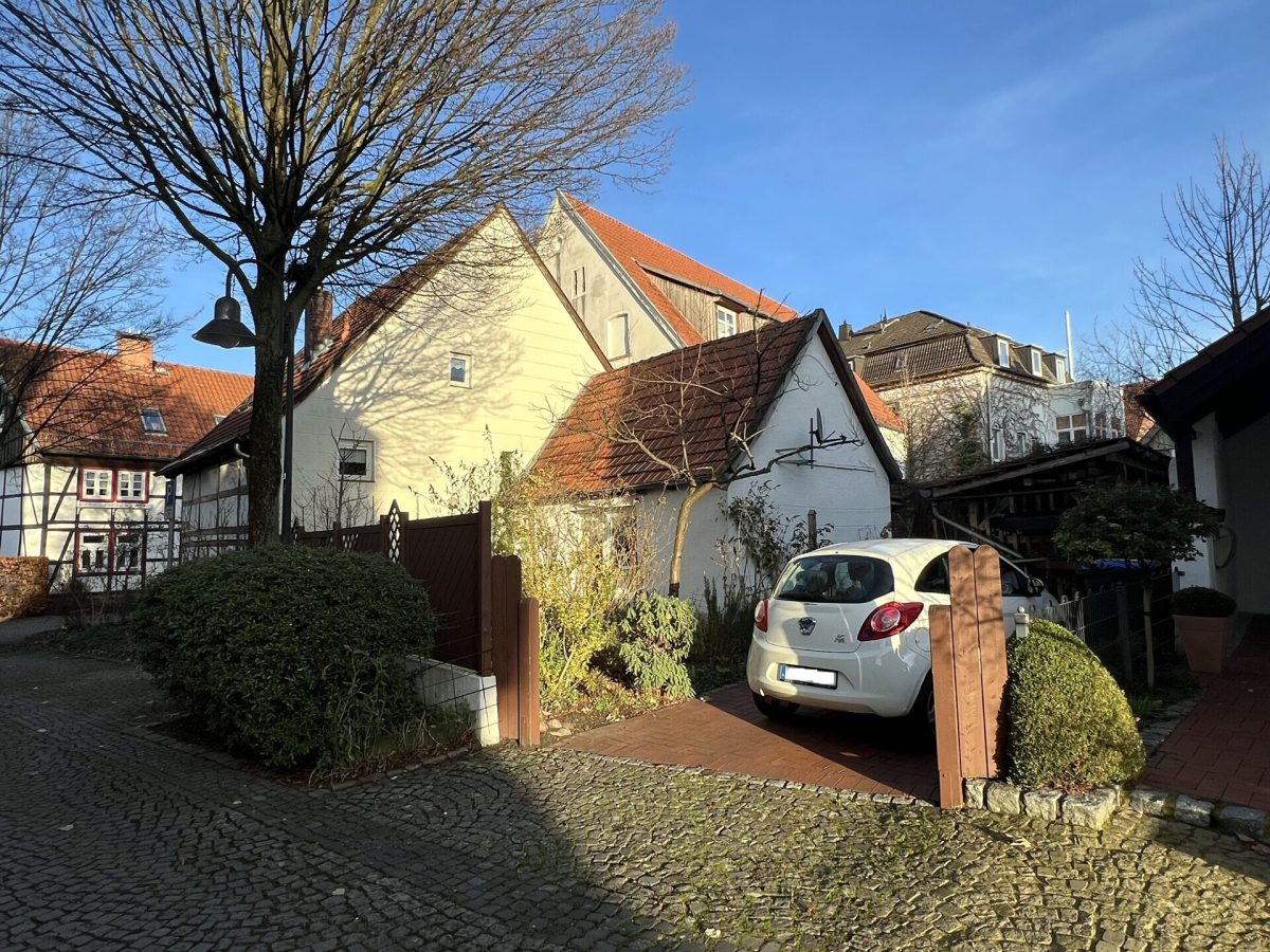 Immobilienangebot - Paderborn / Schloß Neuhaus - Alle - Renoviertes Fachwerkhaus