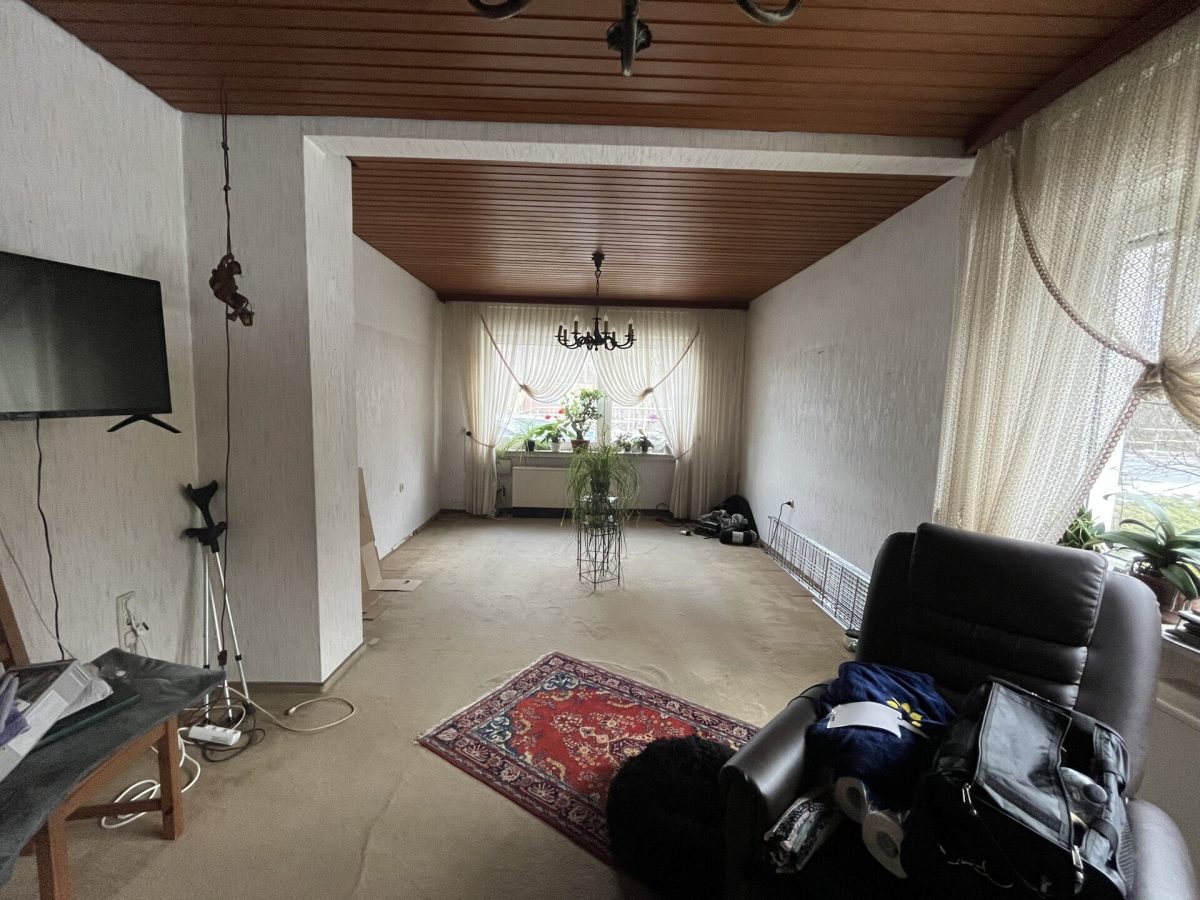 Wohnzimmer Immobilienangebot - Horn-Bad Meinberg / Leopoldstal - Alle - Erschaffen Sie Ihre persönliche Lebensoase!