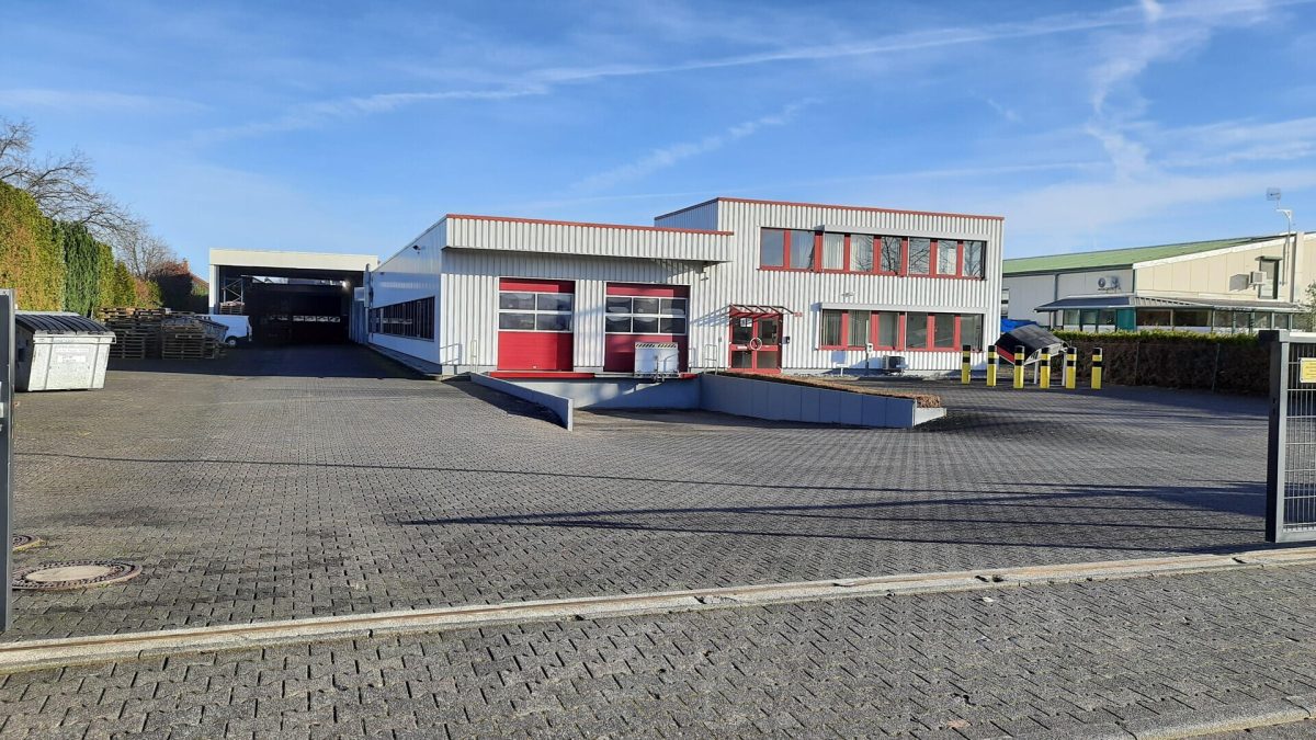 Immobilienangebot - Bad Lippspringe - Alle - Ihre Produktionshallen zur Anmietung