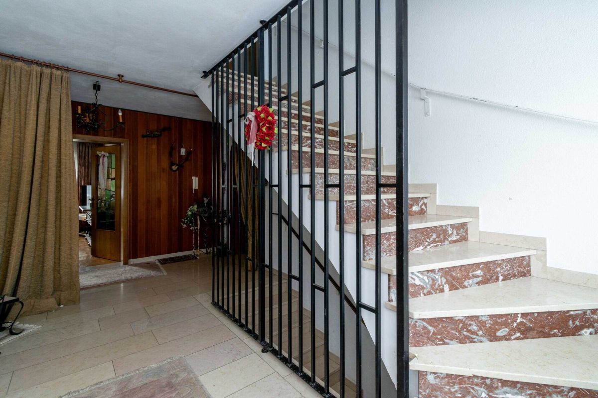 Immobilienangebot - Borchen / Dörenhagen - Alle - Ländlich gelegenes Wohnhaus mit großem Grundstück und vielseitigem Entwicklungspotenzial