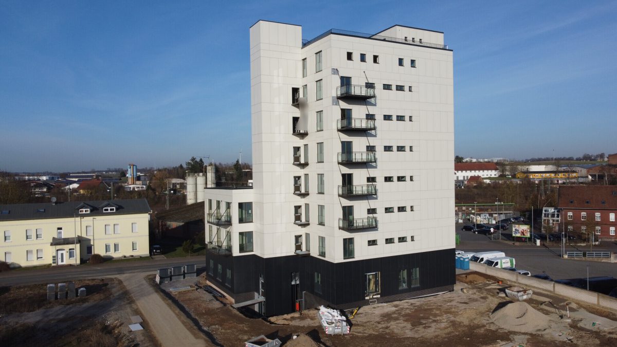 Immobilienangebot - Warburg - Alle - Eigentumswohnung im 6. OG mit Balkon und Stellplatz