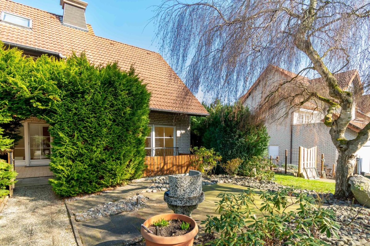 Gartenansicht Immobilienangebot - Lage - Alle - Reihenendhaus mit Potenzial!