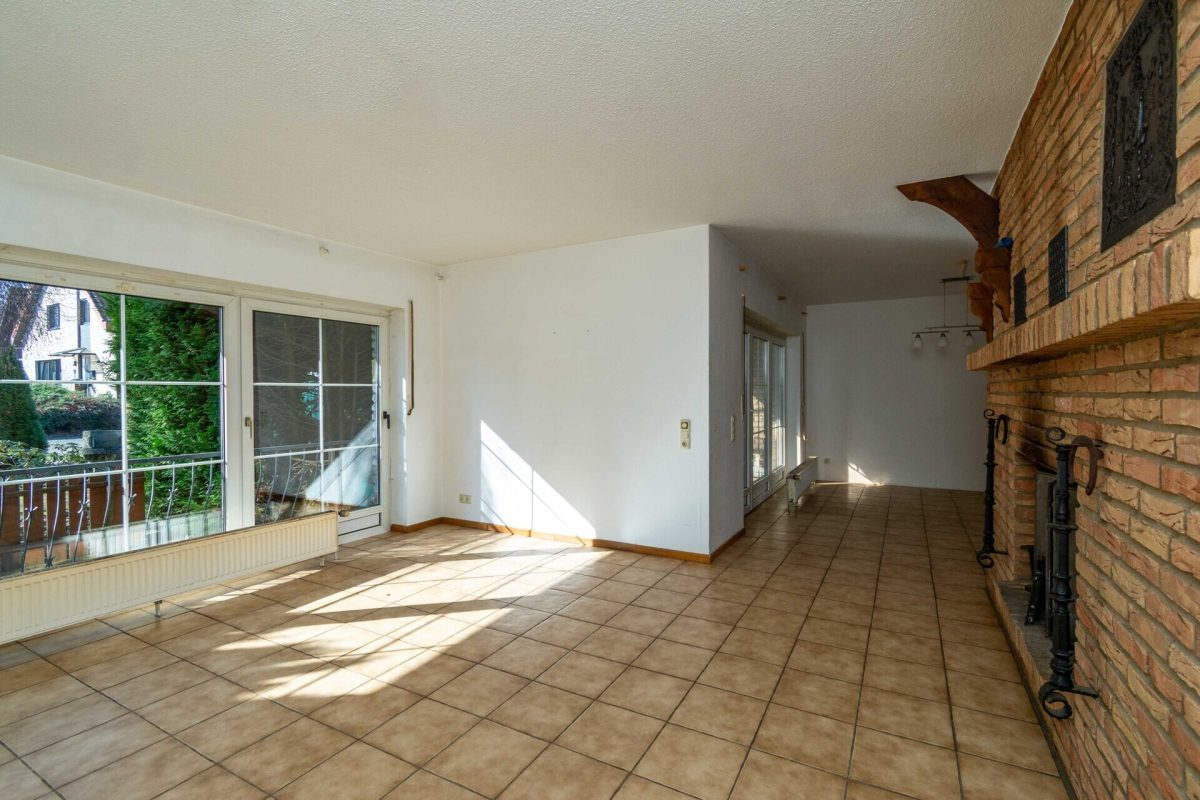 Wohnzimmer Immobilienangebot - Lage - Alle - Reihenendhaus mit Potenzial!