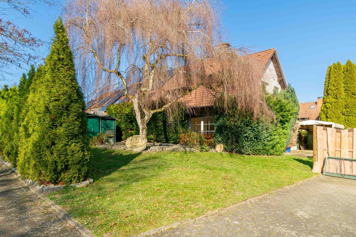 Gartenansicht Immobilienangebot - Lage - Alle - Reihenendhaus mit Potenzial!