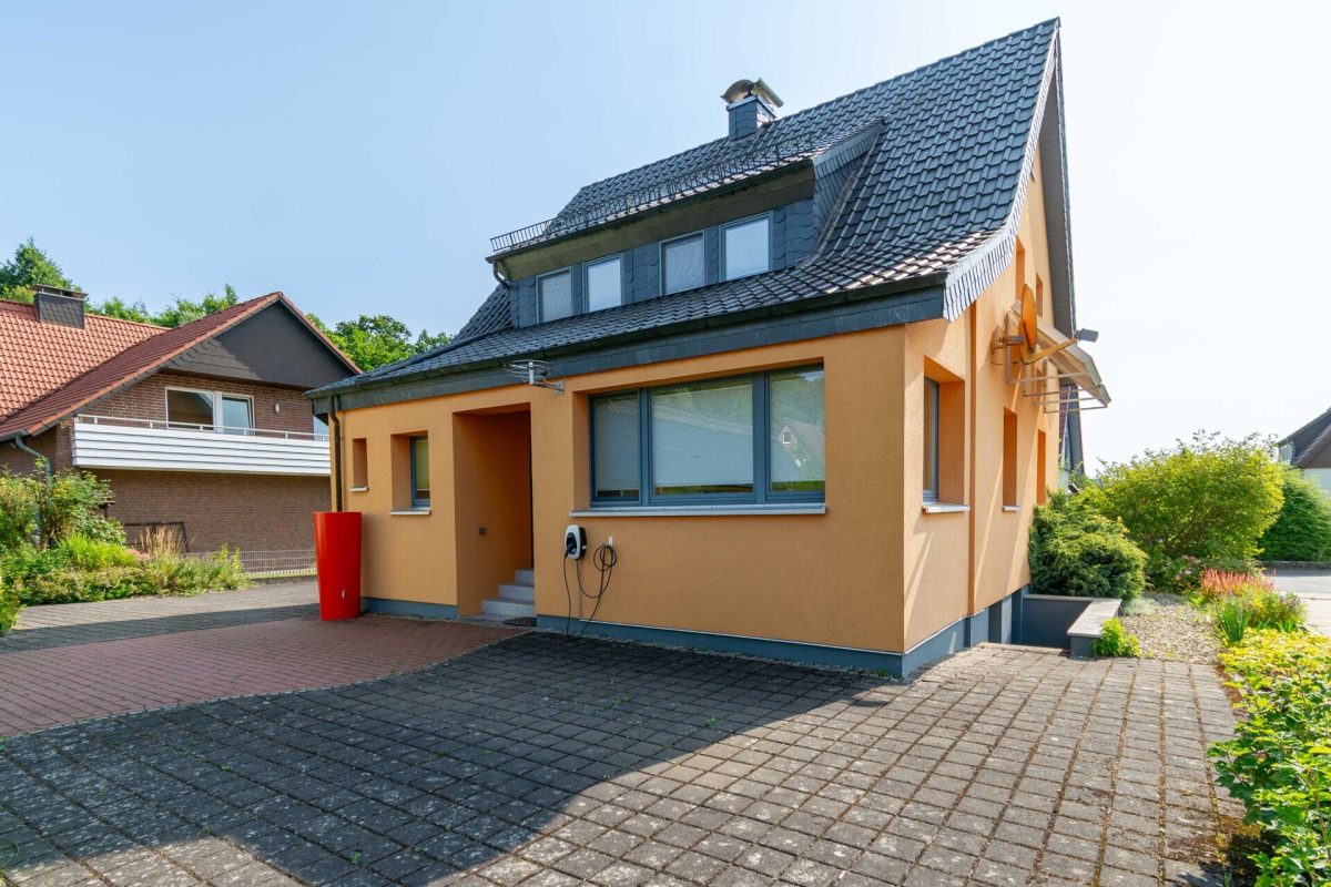 Immobilienangebot - Dörentrup - Alle - Charmantes Einfamilienhaus mit großem Traumgrundstück