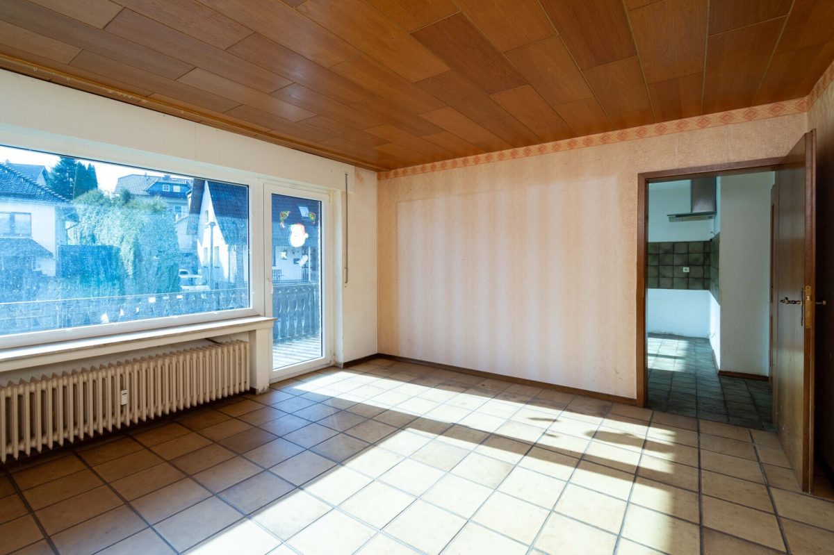 Immobilienangebot - Altenbeken / Schwaney - Alle - Großzügiges Zweifamilienhaus mit Einliegerwohnung