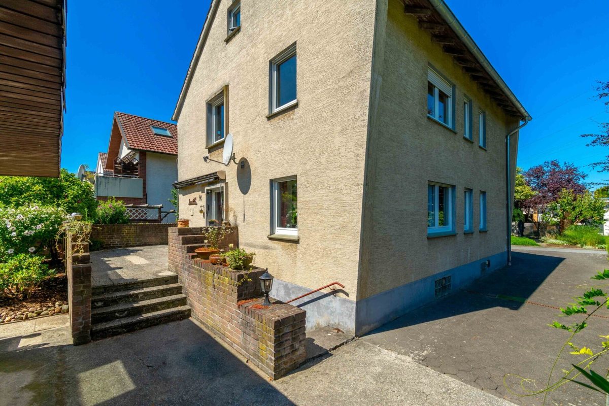 Immobilienangebot - Salzkotten - Alle - Zweifamilienhaus in beliebter Wohnlage