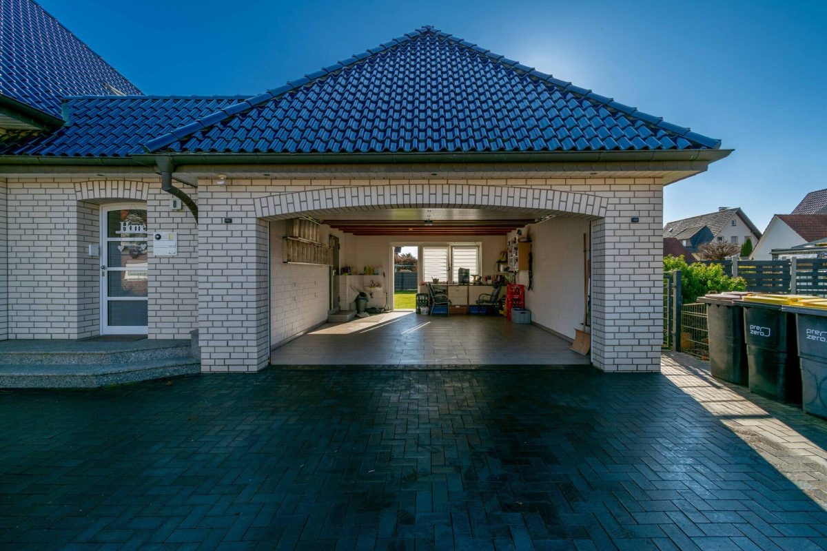 Immobilienangebot - Hille - Alle - Stil, Raum und Komfort auf höchstem Niveau:
Traumhaus in Sackgassenlage