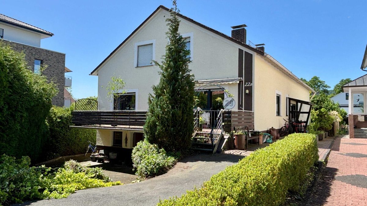 Immobilienangebot - Bad Driburg - Alle - Wohnhaus mit Entwicklungspotenzial