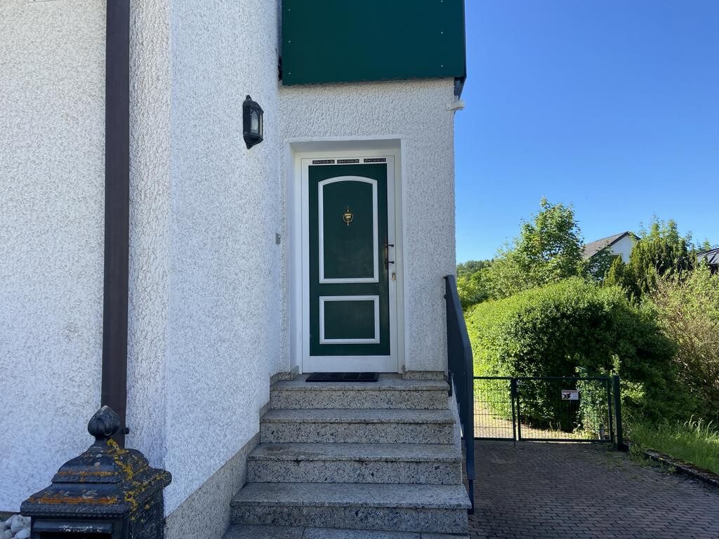 Immobilienangebot - Brilon / Scharfenberg - Alle - Ein Haus - zwei Wohnungen