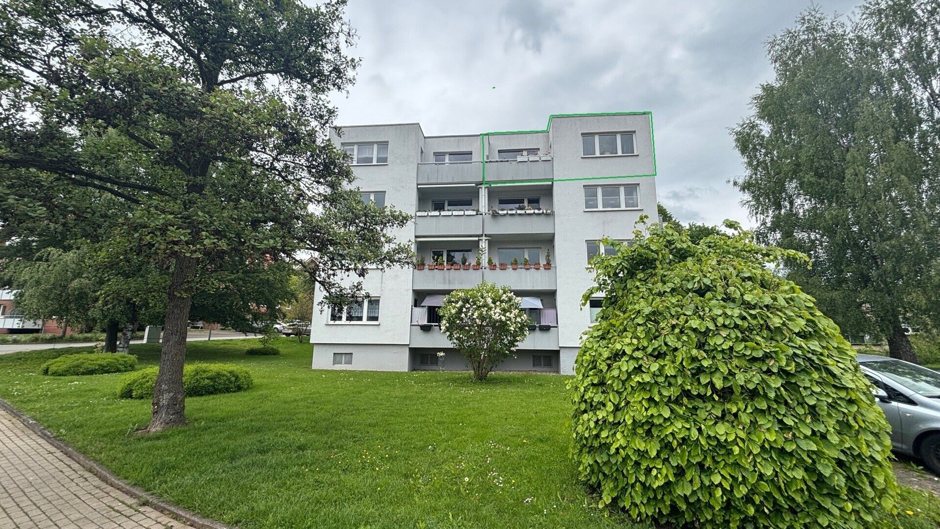 Immobilienangebot - Bad Driburg - Alle - Vermietete Eigentumswohnung mit Balkon