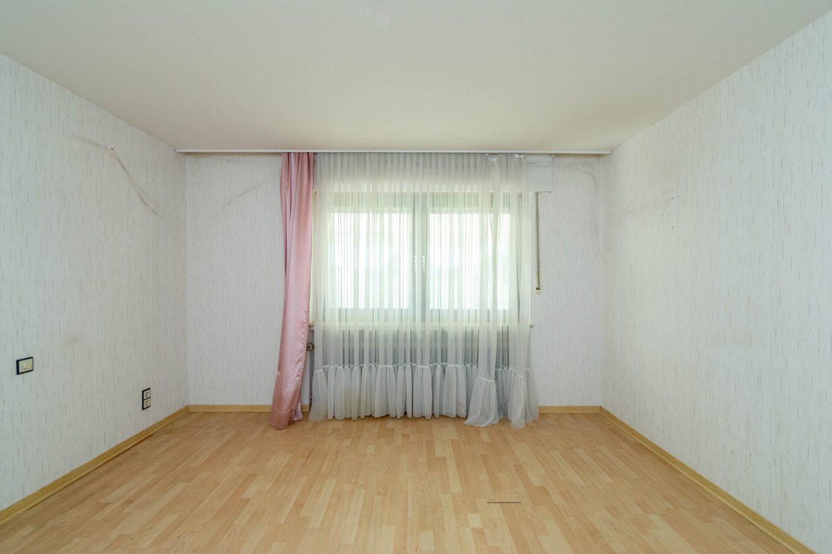 Schlafzimmer Immobilienangebot - Lage - Alle - Freistehendes Einfamilienhaus in attraktiver Feldrandlage