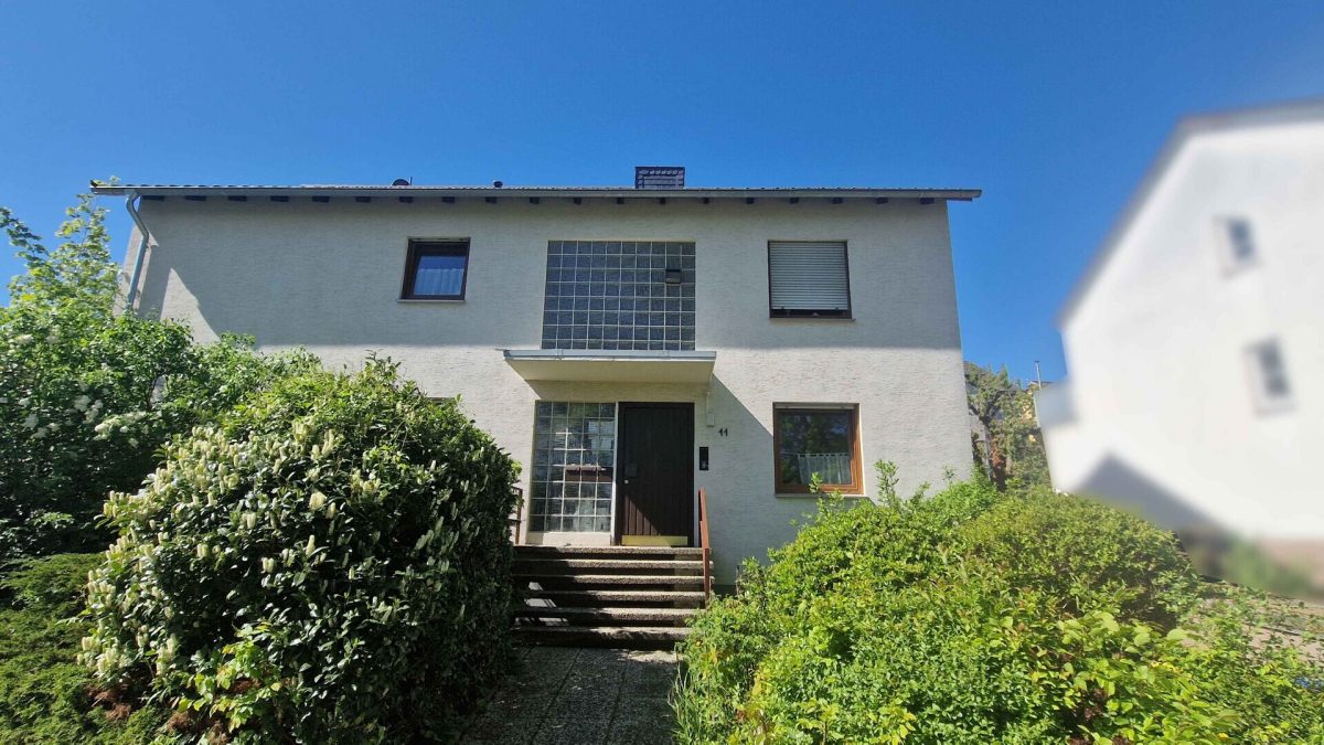 Immobilienangebot - Höxter - Alle - Attraktives Mehrfamilienhaus – ideale Kapitalanlage oder Mehrgenerationenwohnen