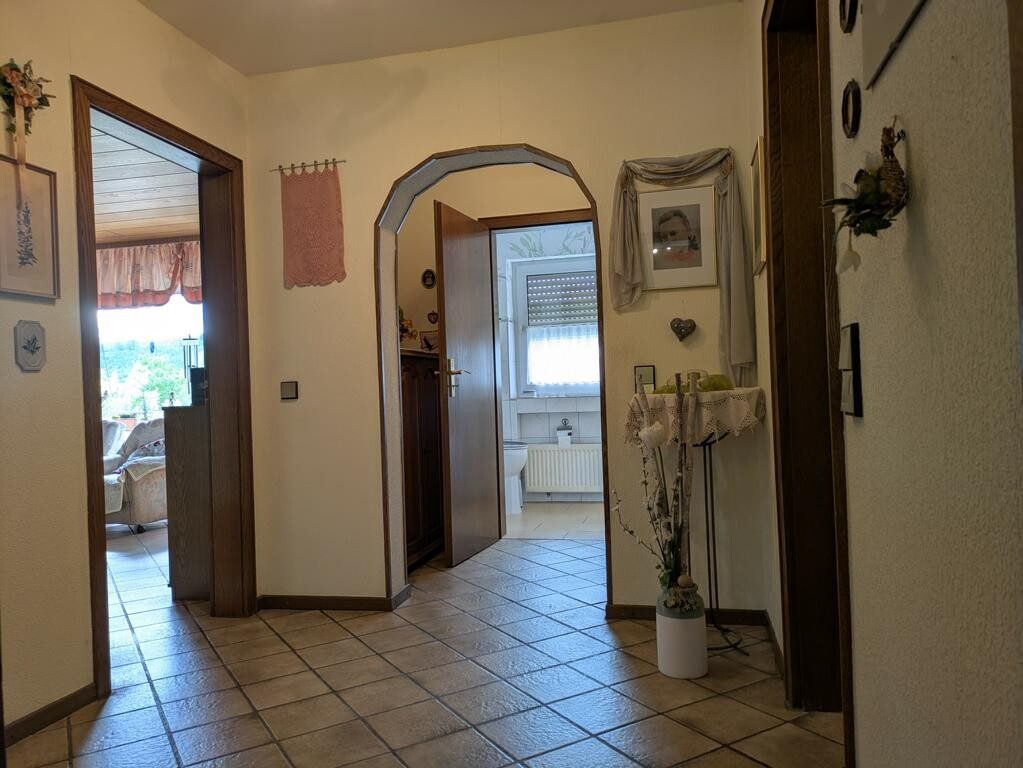 Immobilienangebot - Brilon / Scharfenberg - Alle - Hier spielt die Musik - solides Wohnhaus