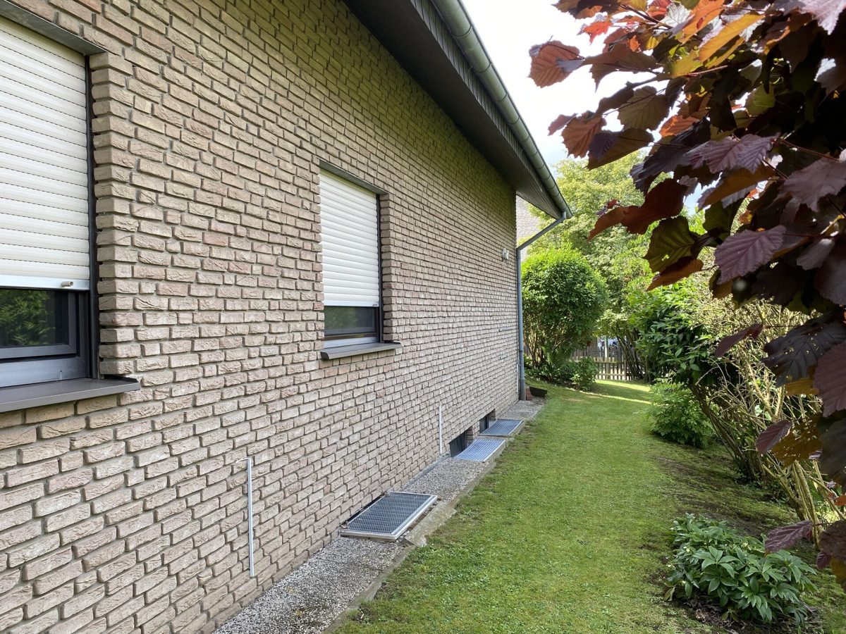 Immobilienangebot - Salzkotten - Alle - Sehr gepflegtes Haus für 1 - 2 Familien in Top-Lage