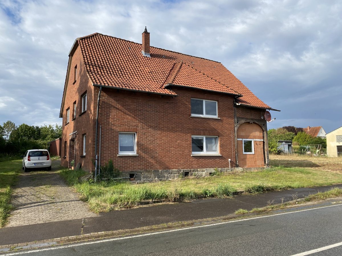 Immobilienangebot - Porta Westfalica - Alle - Gemütliches Familienhaus mit 2 Wohnungen, großem Garten und schönem Ausblick