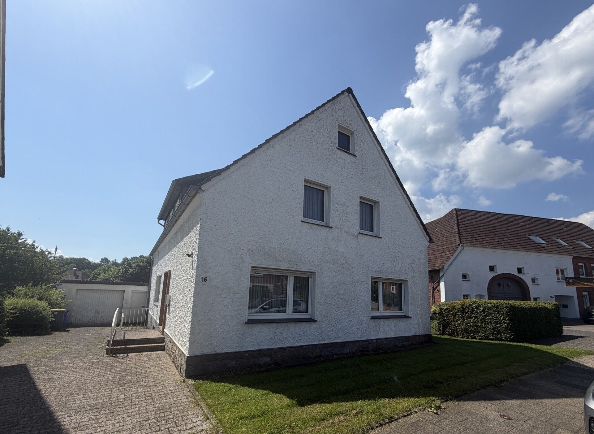 Immobilienangebot - Steinheim / Sandebeck - Alle - Ruhig gelegenes Einfamilienhaus!