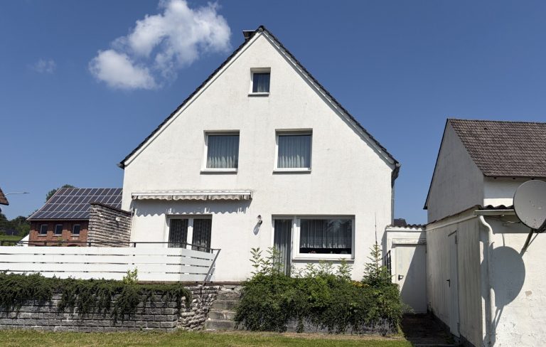 Immobilienangebot - Steinheim / Sandebeck - Alle - Ruhig gelegenes Einfamilienhaus!