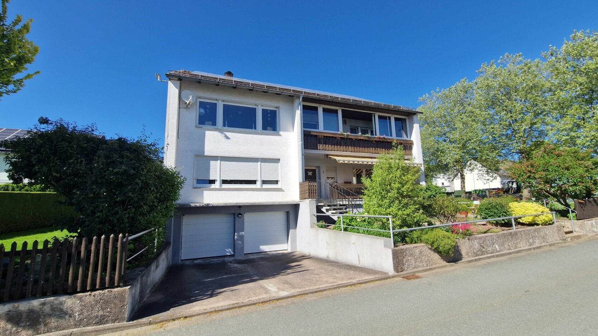 Immobilienangebot - Beverungen / Haarbrück - Alle - Zwei Wohneinheiten, viele Optionen