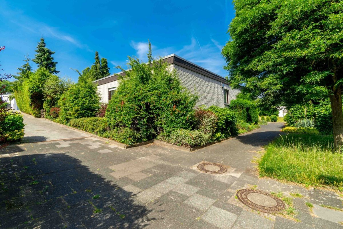 Immobilienangebot - Paderborn - Alle - Variabel nutzbarer Bungalow mit kleiner Einliegerwohnung