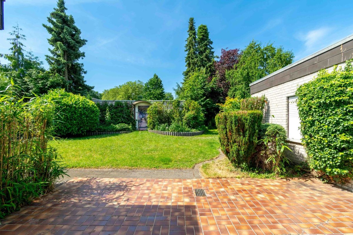 Immobilienangebot - Paderborn - Alle - Variabel nutzbarer Bungalow mit kleiner Einliegerwohnung