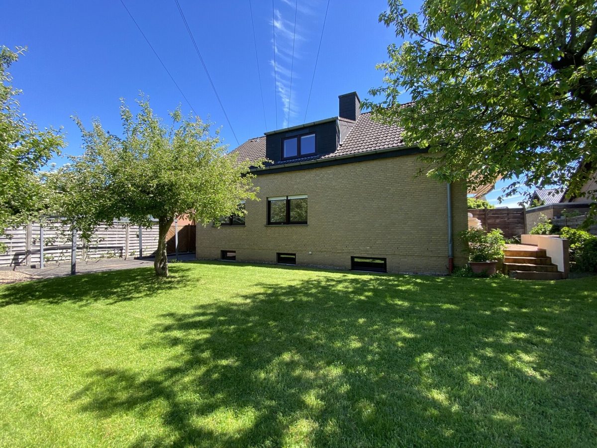 Immobilienangebot - Salzkotten - Alle - Großzügiges wohnen in ruhiger Lage- ein Haus mit Herz und vielen Möglichkeiten