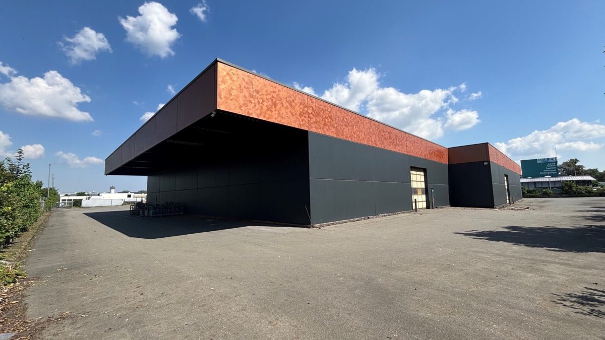 Immobilienangebot - Paderborn - Alle - Industriehallen mit großzügiger Freifläche und Büroeinheit in verkehrsgünstiger Lage
