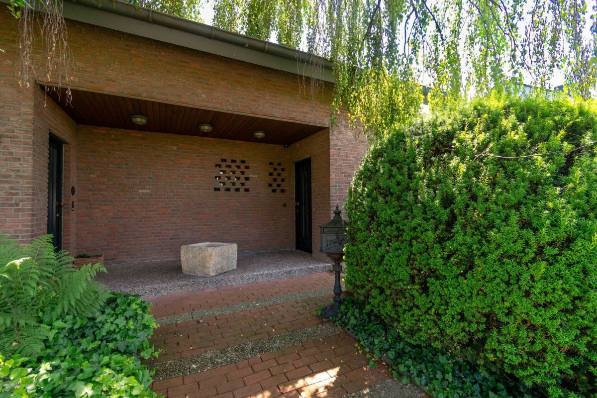 Immobilienangebot - Salzkotten - Alle - Großzügiges Einfamilienhaus mit guter Anbindung nach Paderborn
