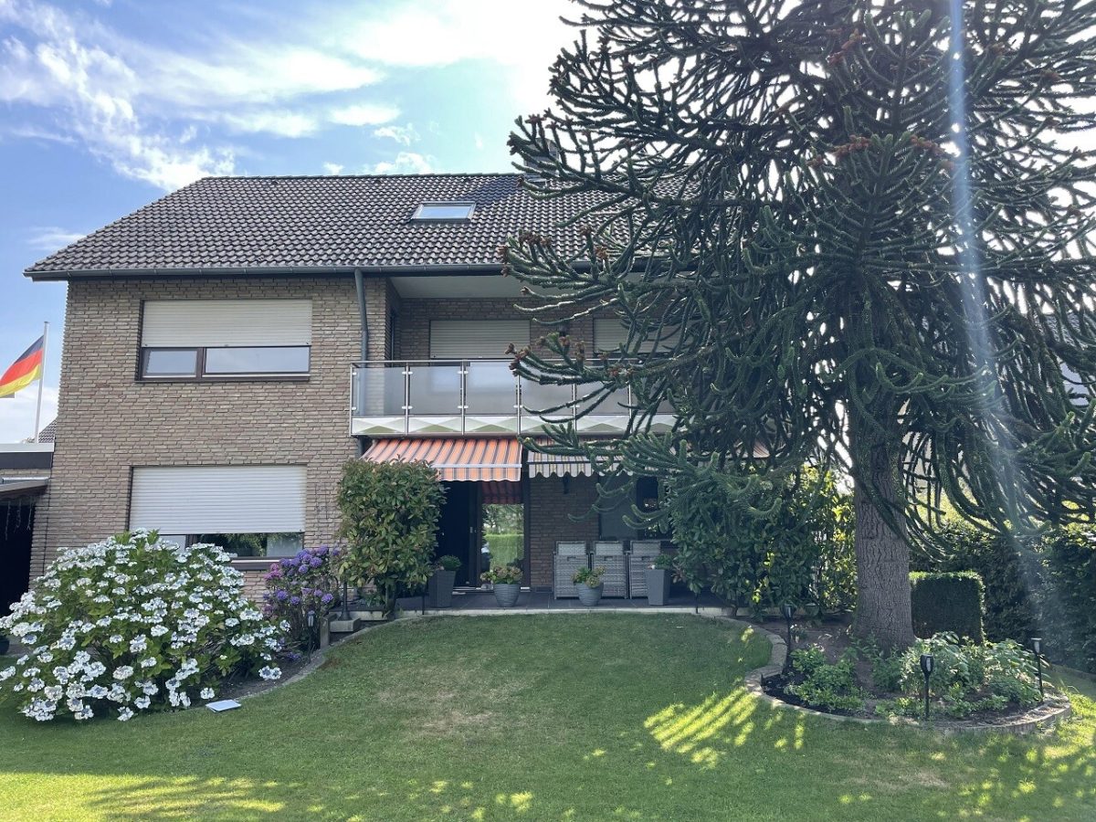 Immobilienangebot - Gütersloh - Alle - Sehr gepflegtes 2-Familienhaus in Top-Lage mit Ausbaureserve
