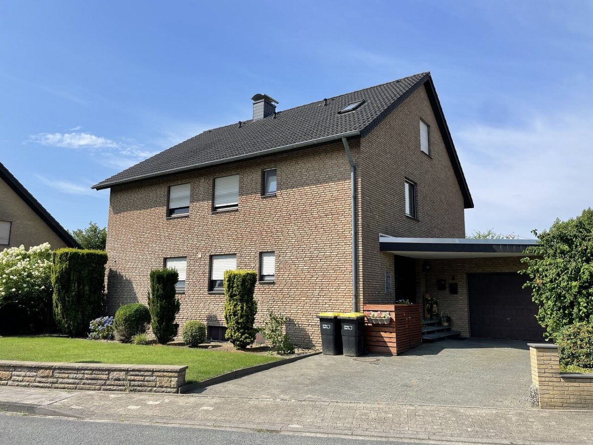 Immobilienangebot - Gütersloh - Alle - Sehr gepflegtes 2-Familienhaus in Top-Lage mit Ausbaureserve