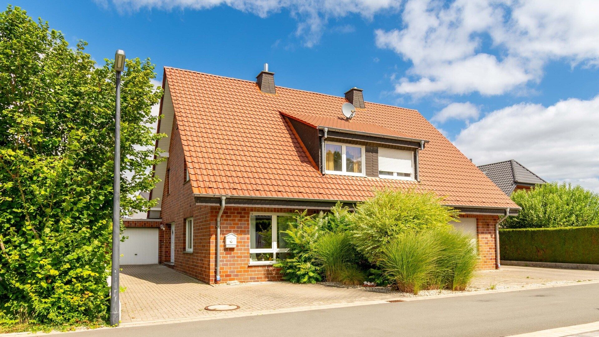 Immobilienangebot - Erwitte - Alle - Einziehen und wohlfühlen: Gepflegte Doppelhaushälfte