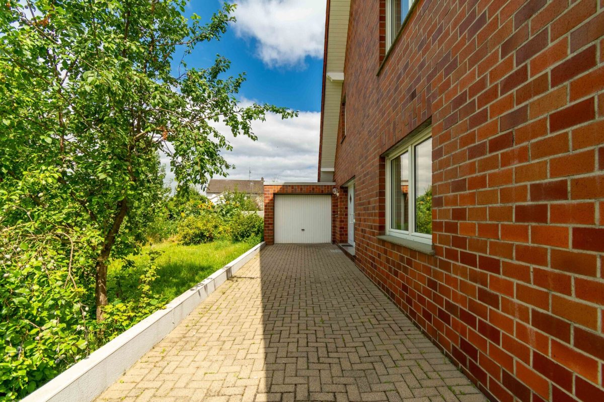 Immobilienangebot - Erwitte - Alle - Einziehen und wohlfühlen: Gepflegte Doppelhaushälfte