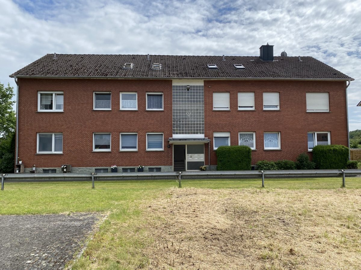 Immobilienangebot - Salzkotten / Mantinghausen - Alle - Renditeobjekt mit 6 Wohneinheiten