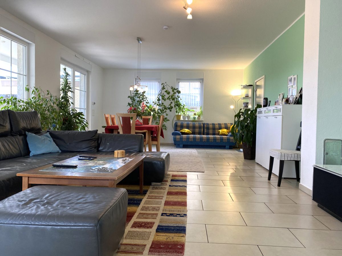 Immobilienangebot - Minden - Alle - Ankommen, durchatmen und den Ausblick genießen: Großes Einfamilienhaus mit  Doppelgarage