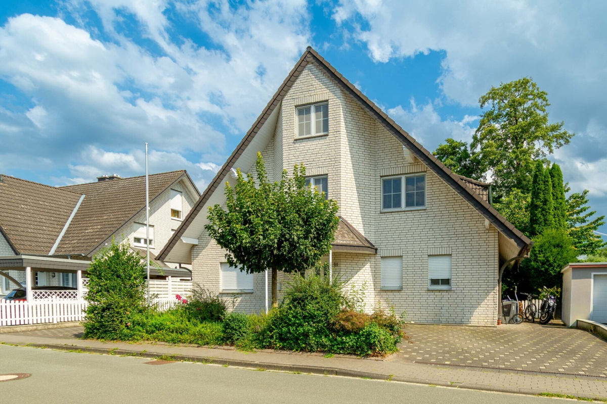 Immobilienangebot - Paderborn / Marienloh - Alle - Großzügige charmante Maisonette-Wohnung