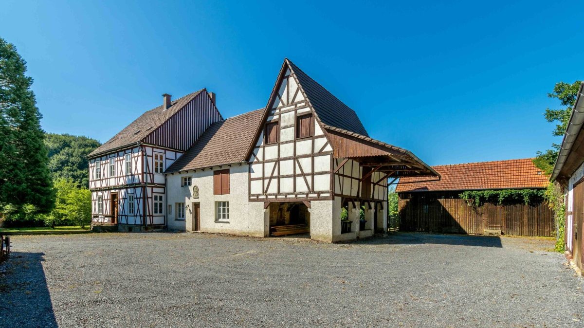 Immobilienangebot - Lichtenau - Alle - Exklusives Landhaus - Ein Anwesen mit Geschichte