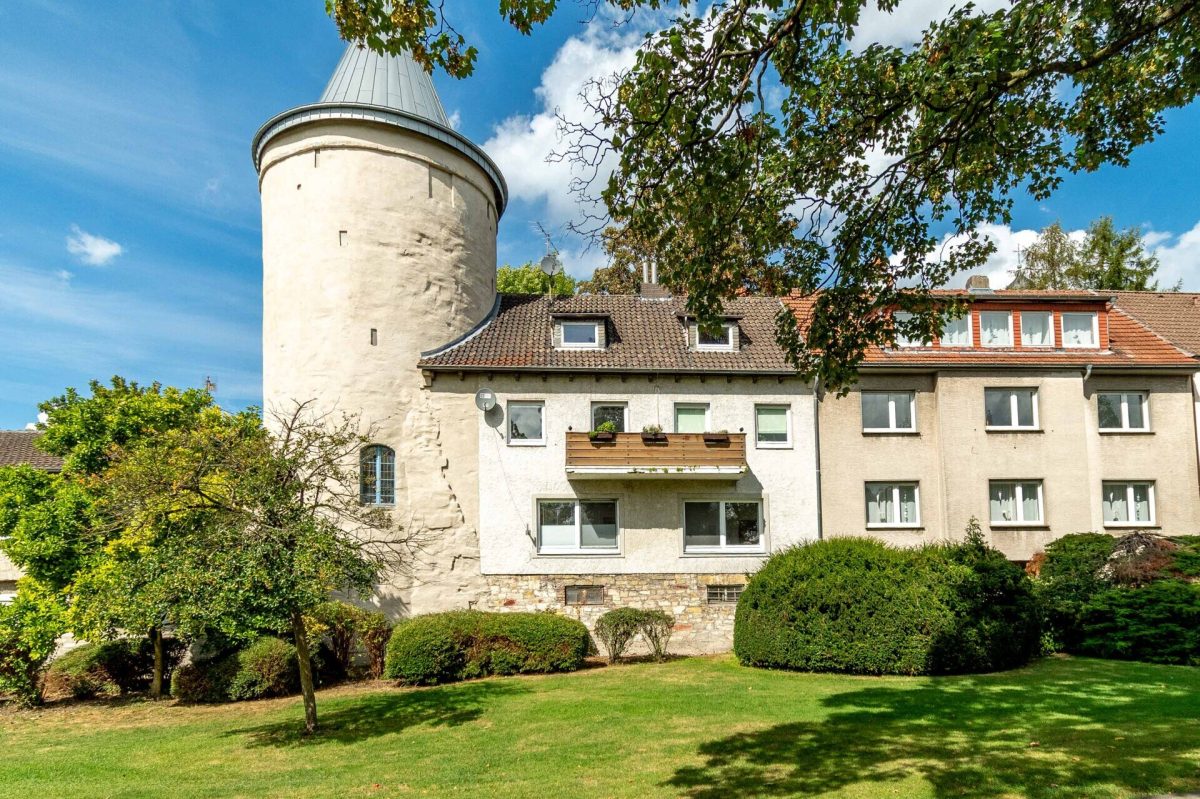 Immobilienangebot - Paderborn - Alle - Historisches Stadthaus mit Charakter - drei Wohneinheiten mitten im Zentrum