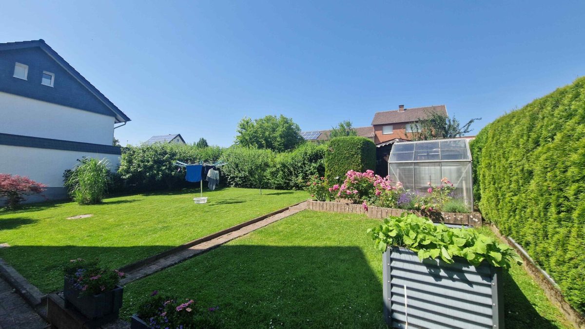 Immobilienangebot - Beverungen / Jakobsberg - Alle - Charmantes, ruhig gelegenes Einfamilienhaus