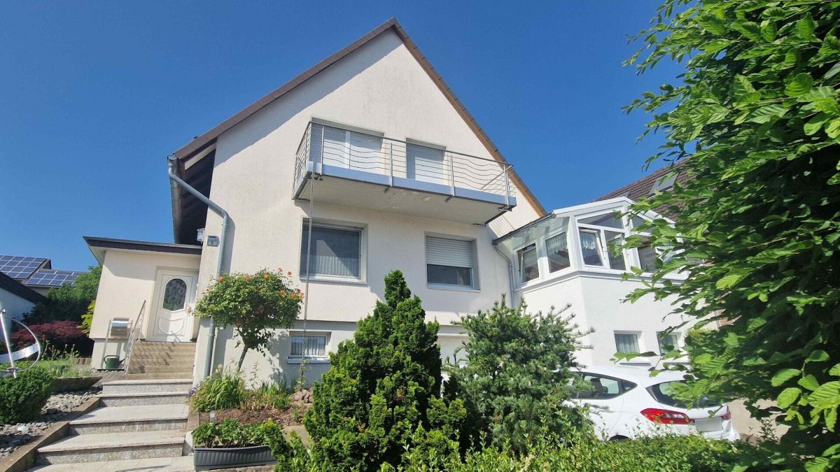Immobilienangebot - Beverungen / Jakobsberg - Alle - Charmantes, ruhig gelegenes Einfamilienhaus
