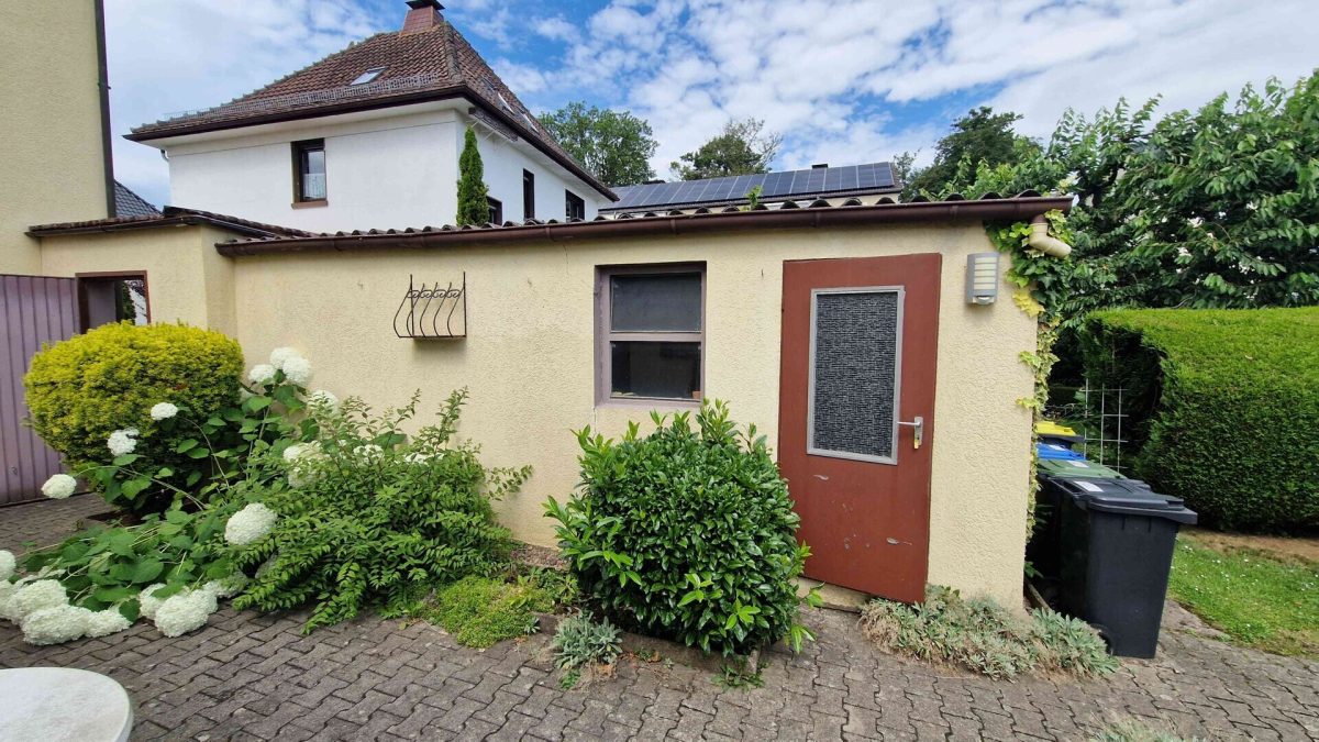 Immobilienangebot - Höxter - Alle - Doppelhaushälfte mit Gestaltungspotenzial