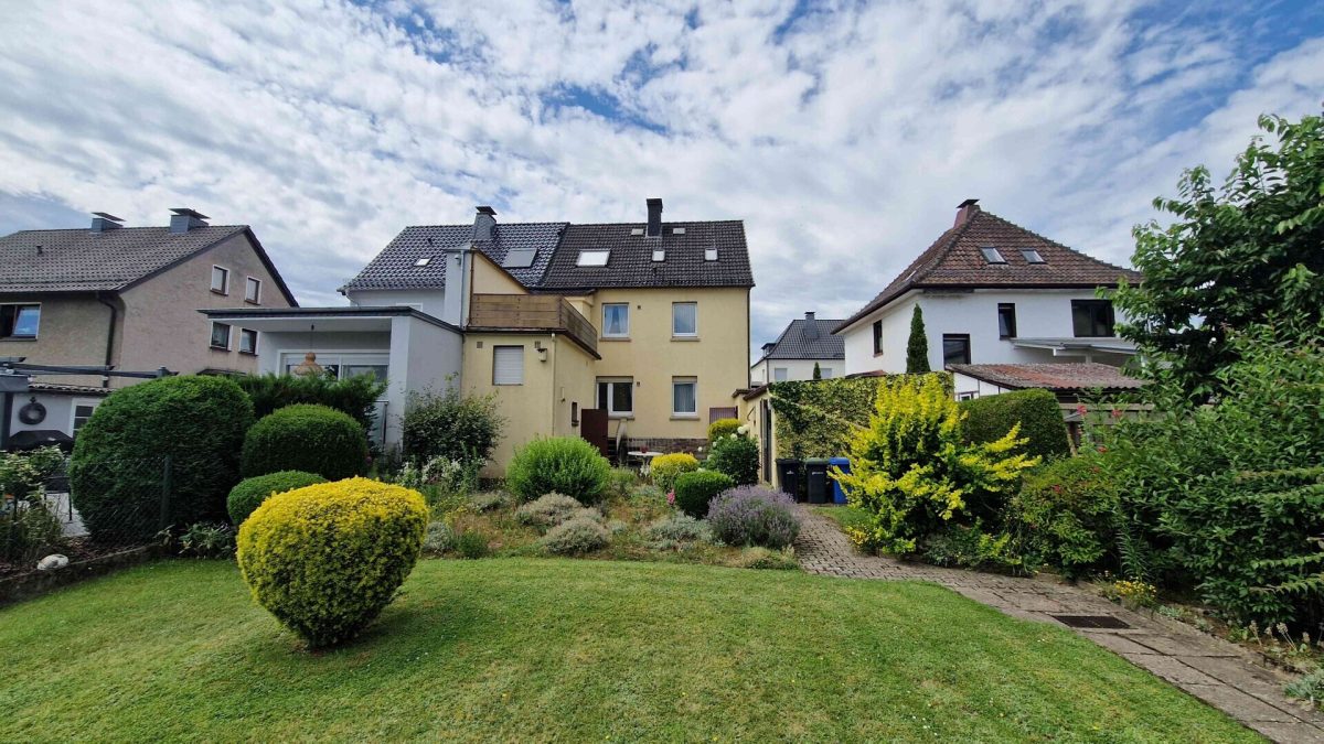 Immobilienangebot - Höxter - Alle - Doppelhaushälfte mit Gestaltungspotenzial
