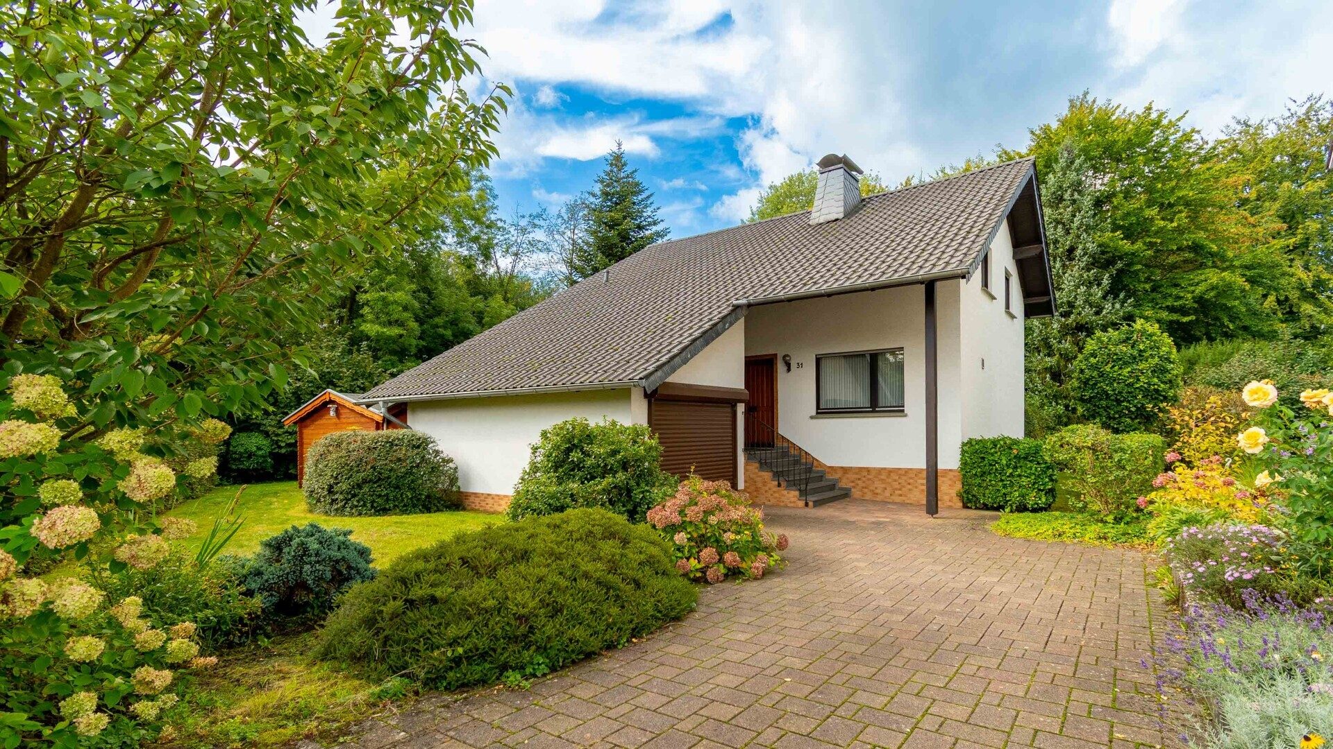 Immobilienangebot - Paderborn / Marienloh - Alle - Ihr Einfamilienhaus im Grünen – mit viel Raum für Leben und Träume auf weitläufigem Grundstück