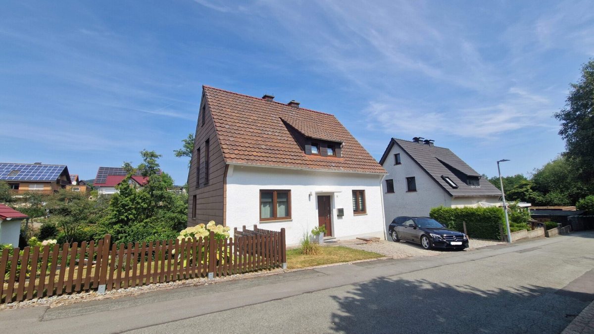Immobilienangebot - Höxter-Fürstenau - Alle - Saniertes Einfamilienhaus in ruhiger Lage