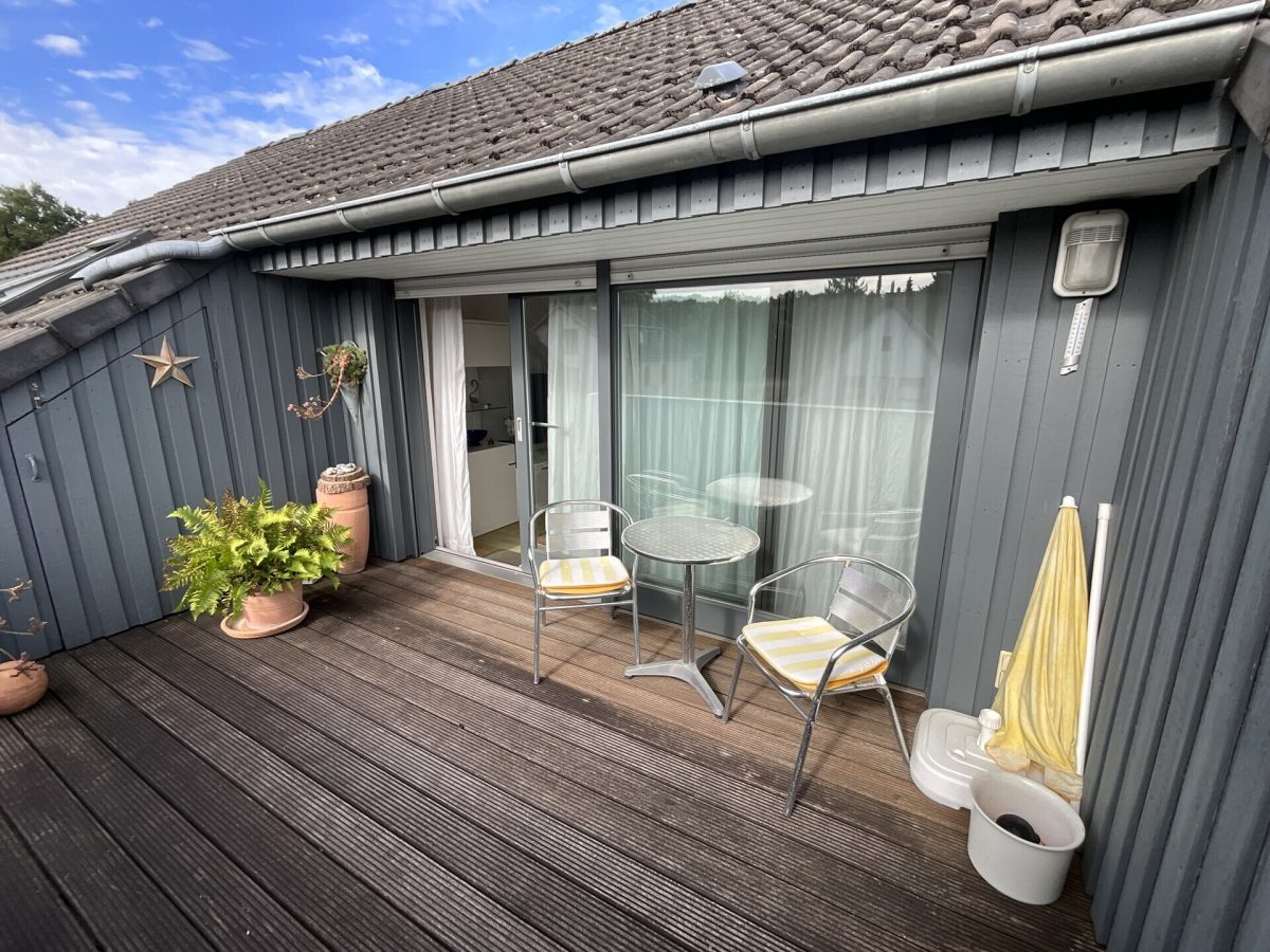 Immobilienangebot - Paderborn - Alle - Großzügige Dachgeschosswohnung in bester Wohnlage Nähe Fischteiche