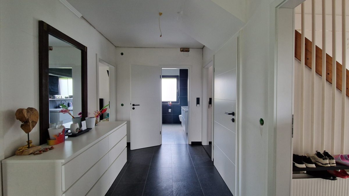 Immobilienangebot - Horn-Bad Meinberg / Leopoldstal - Alle - Ihr neues Zuhause mit Potenzial – teilsaniertes Einfamilienhaus in idyllischer Lage