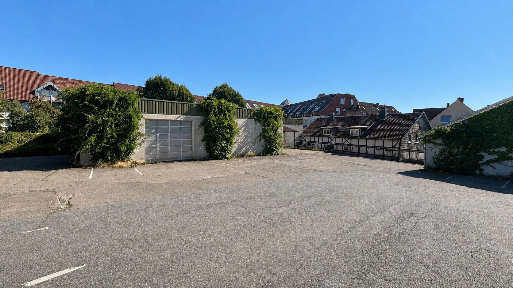 Immobilienangebot - Detmold - Alle - Großzügige Freifläche + Lagerhalle mit vielseitigem Entwicklungspotenzial