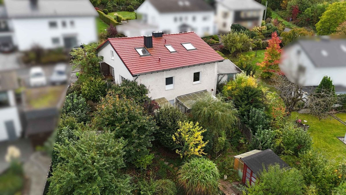 Immobilienangebot - Höxter - Alle - Charmantes Familienhaus mit Garten