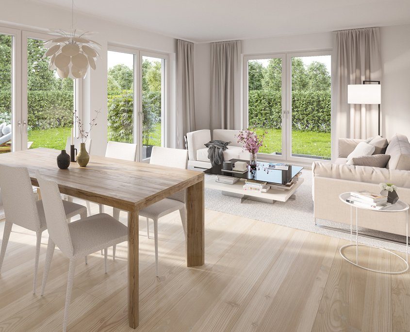 Heller Wohn- und Essbereich mit natürlichem Holzdesign; großer Esstisch aus Holz mit hellen Stühlen und minimalistischer Dekoration, gemütliches Wohnzimmer mit beigem Sofa und modernem Couchtisch, helle Holzböden und große Fensterfronten mit Blick auf den grünen Garten, neutrale Farbtöne und natürliche Materialien schaffen eine warme Atmosphäre.